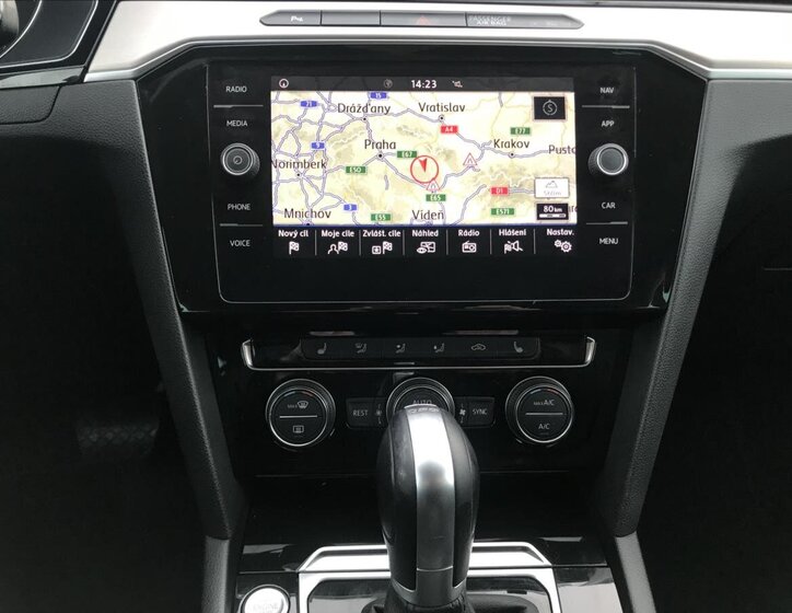 Volkswagen Passat Kombi 2,0 l 140 kw