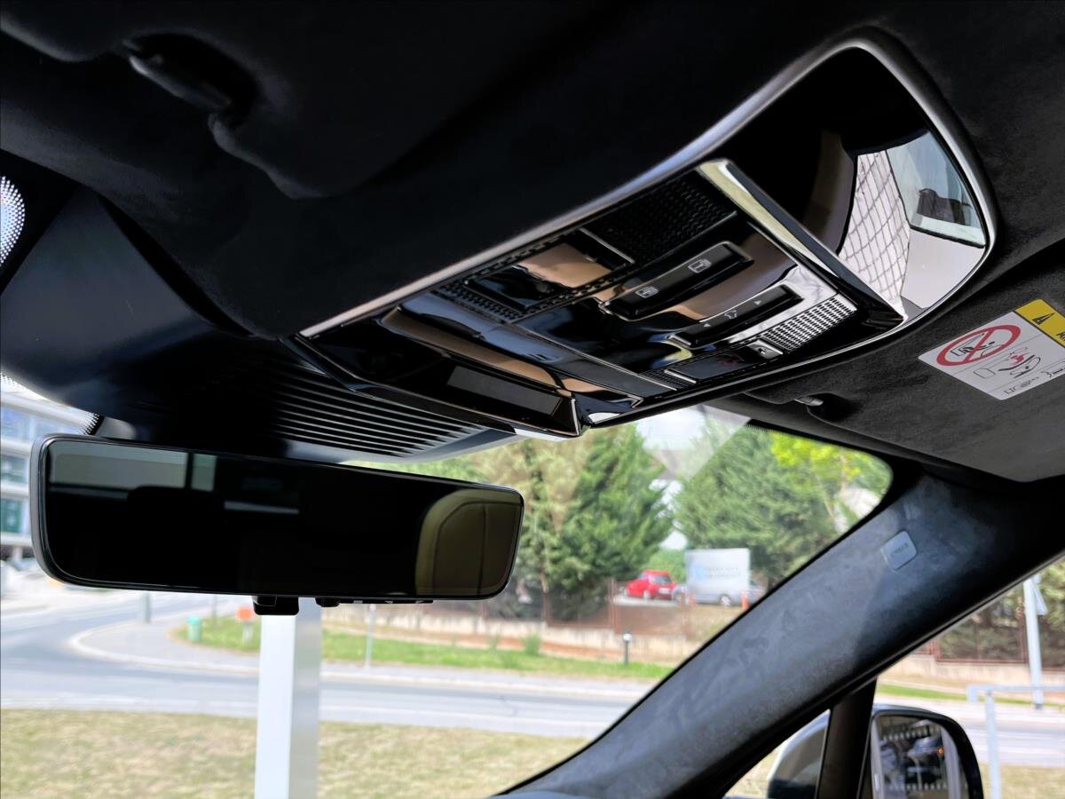 Land Rover Range Rover Sport SUV 3,0 l 405 kw