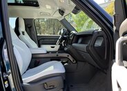 Land Rover Defender SUV / Terénní 4,4 l 467 kw