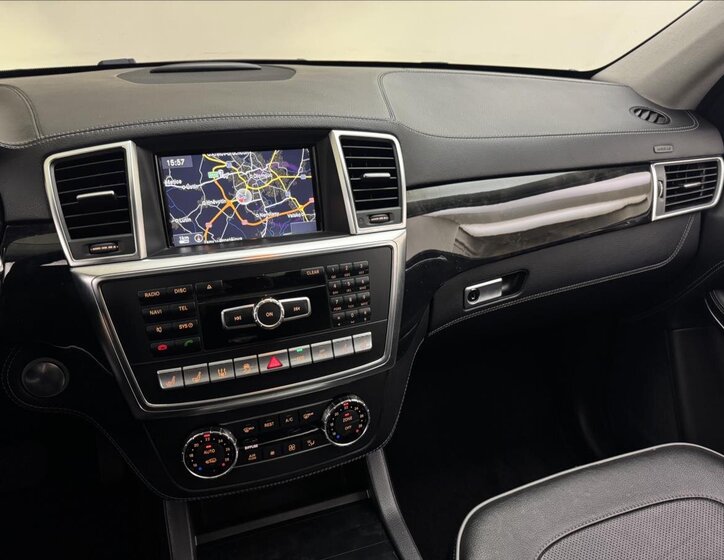 Mercedes-Benz GL SUV 3,0 l 190 kw