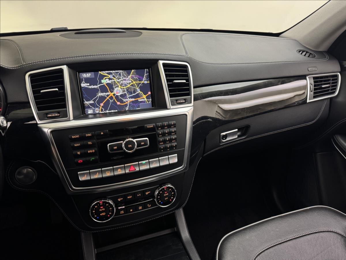 Mercedes-Benz GL SUV 3,0 l 190 kw