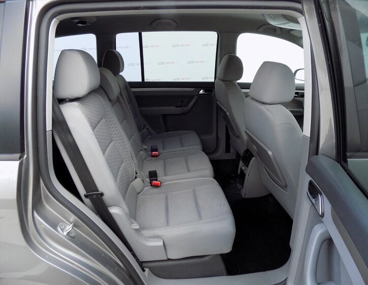 Volkswagen Touran Ostatní 2,0 l 103 kw