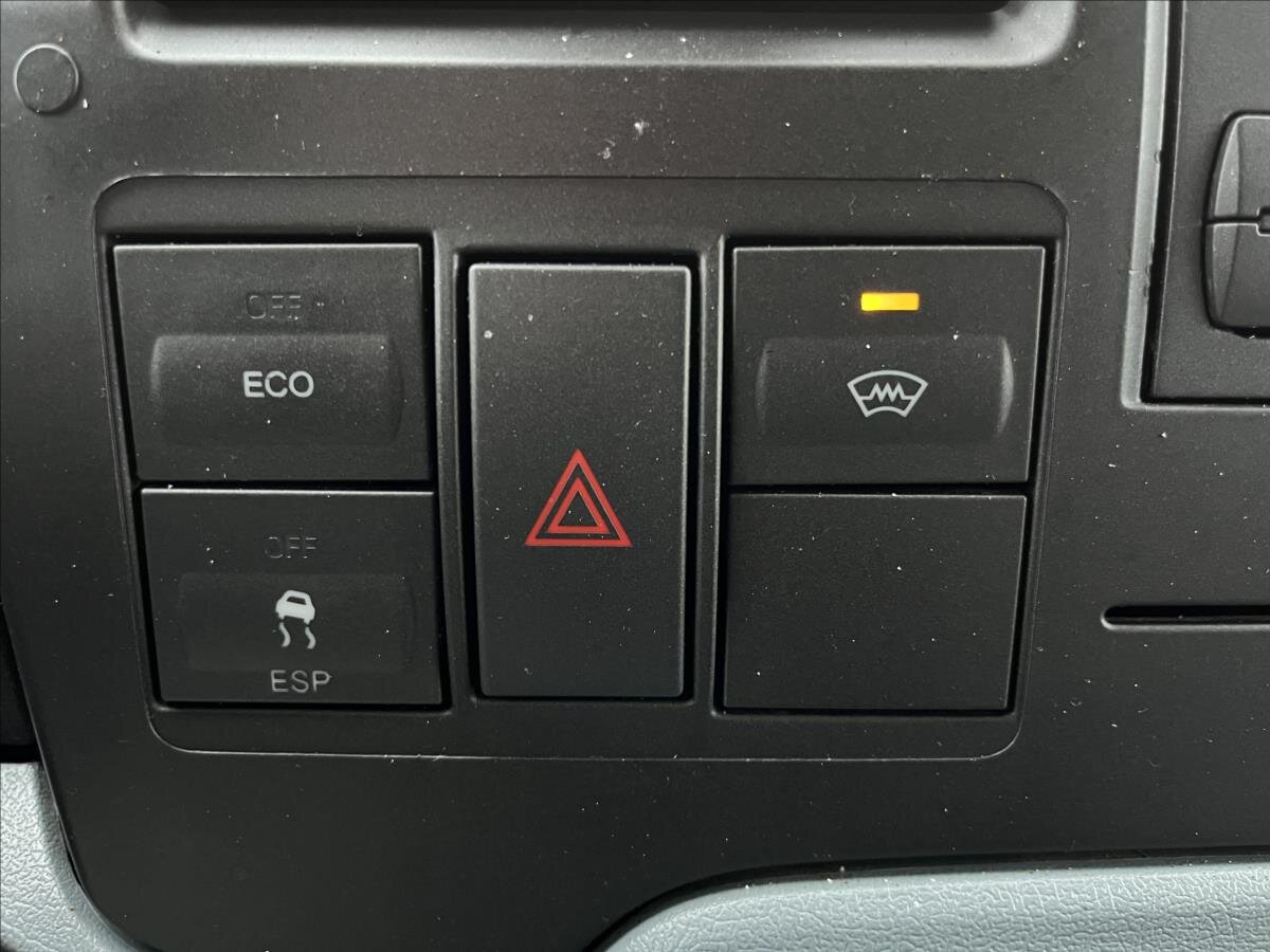 Ford Transit Skříň 2,2 l 74 kw