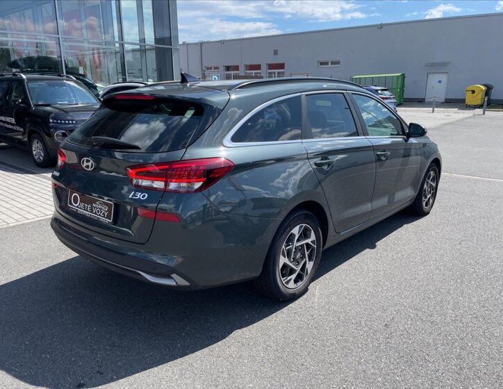 Hyundai i30 Kombi 998,0 73 kw