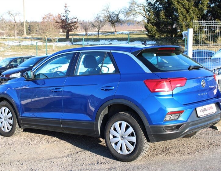 Volkswagen T-Roc SUV / Terénní 1,6 l 85 kw