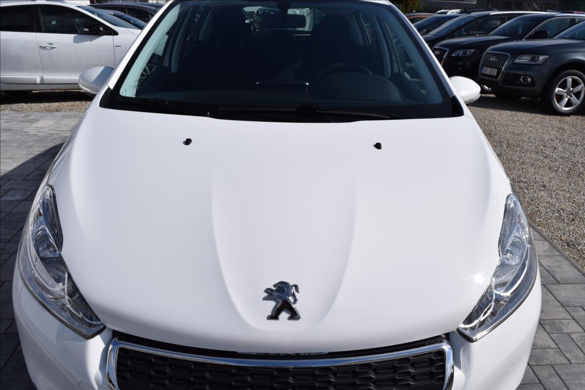 Peugeot 208 Hatchback 1,4 l 50 kw