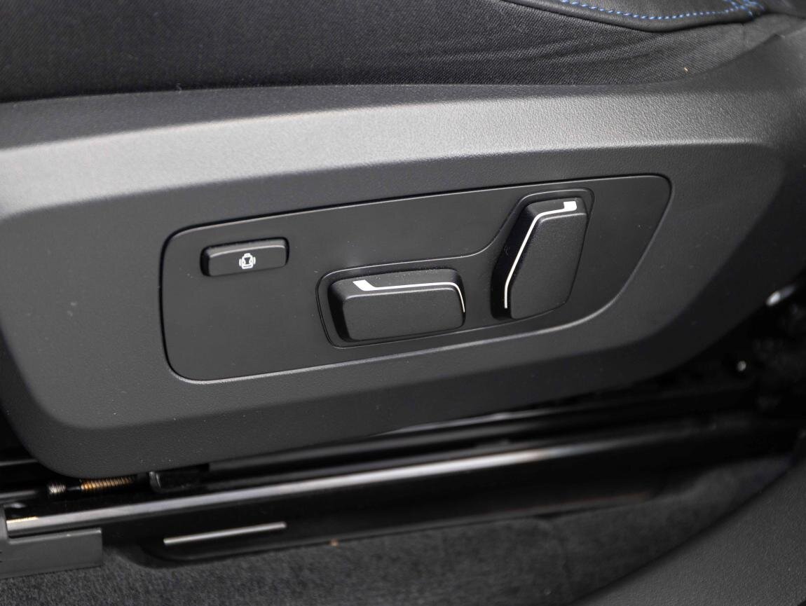 BMW X3 SUV / Terénní 2,0 l 145 kw