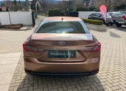 Toyota Camry Sedan / Limuzína 2,5 l 137 kw