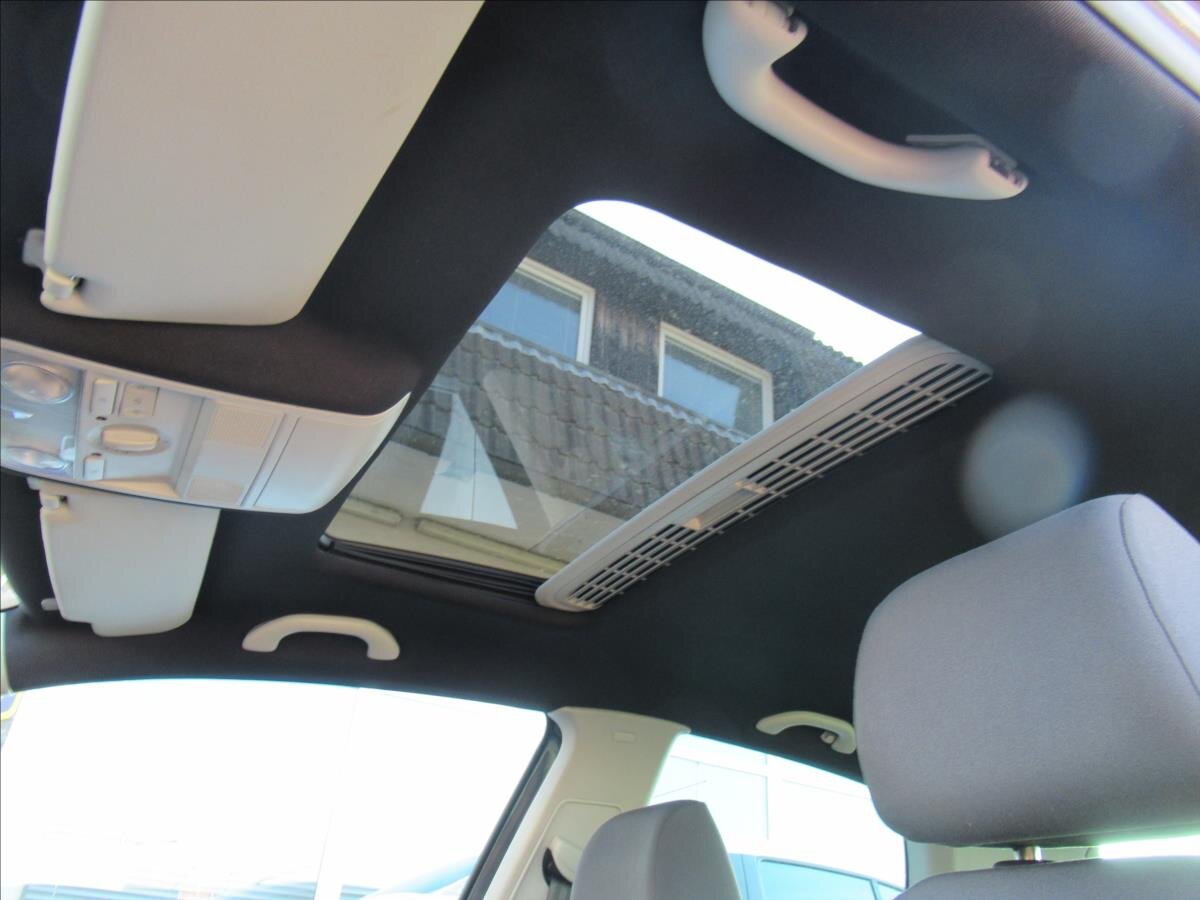 Volkswagen Golf Hatchback 1,4 l 90 kw