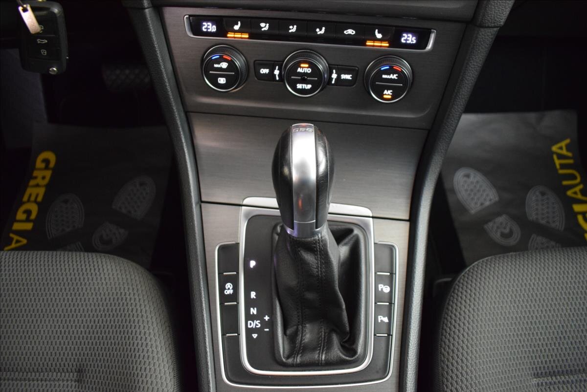 Volkswagen Golf Hatchback 1,4 l 90 kw