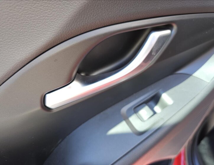 Hyundai i30 Liftback 998,0 73 kw