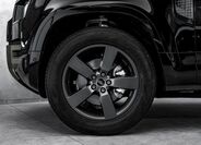 Land Rover Defender 2