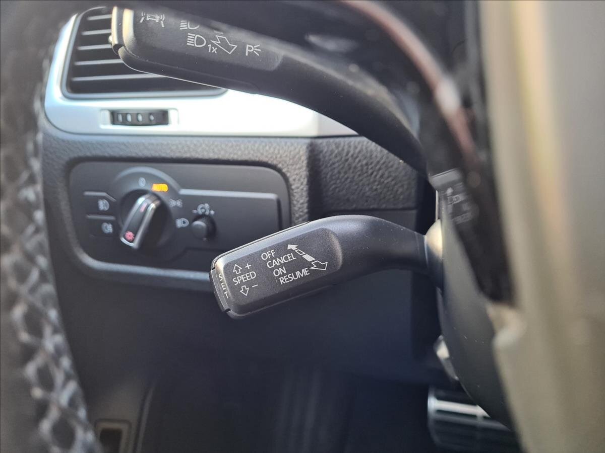 Volkswagen Touareg SUV 4,1 l 250 kw