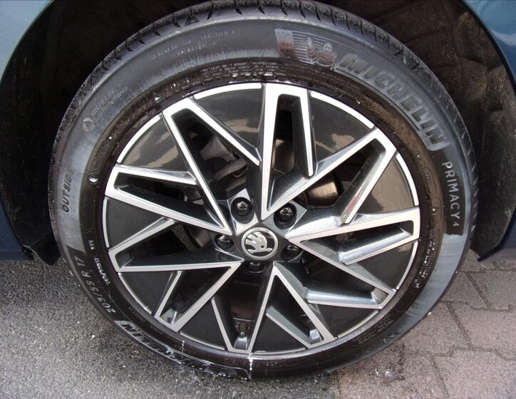 Škoda Octavia Sedan / Limuzína 2,0 l 85 kw