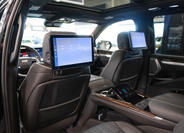 Cadillac Escalade 43