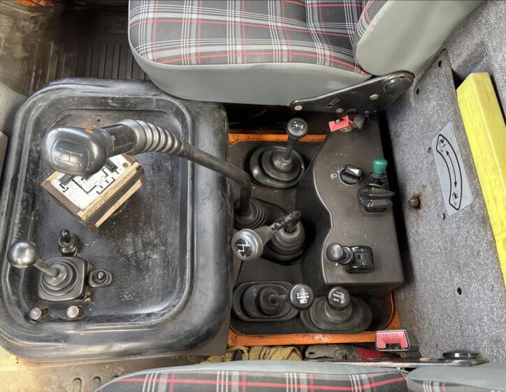 Mercedes-Benz Ostatní 8