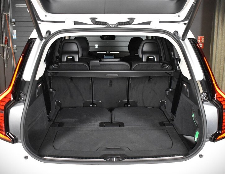 Volvo XC90 25