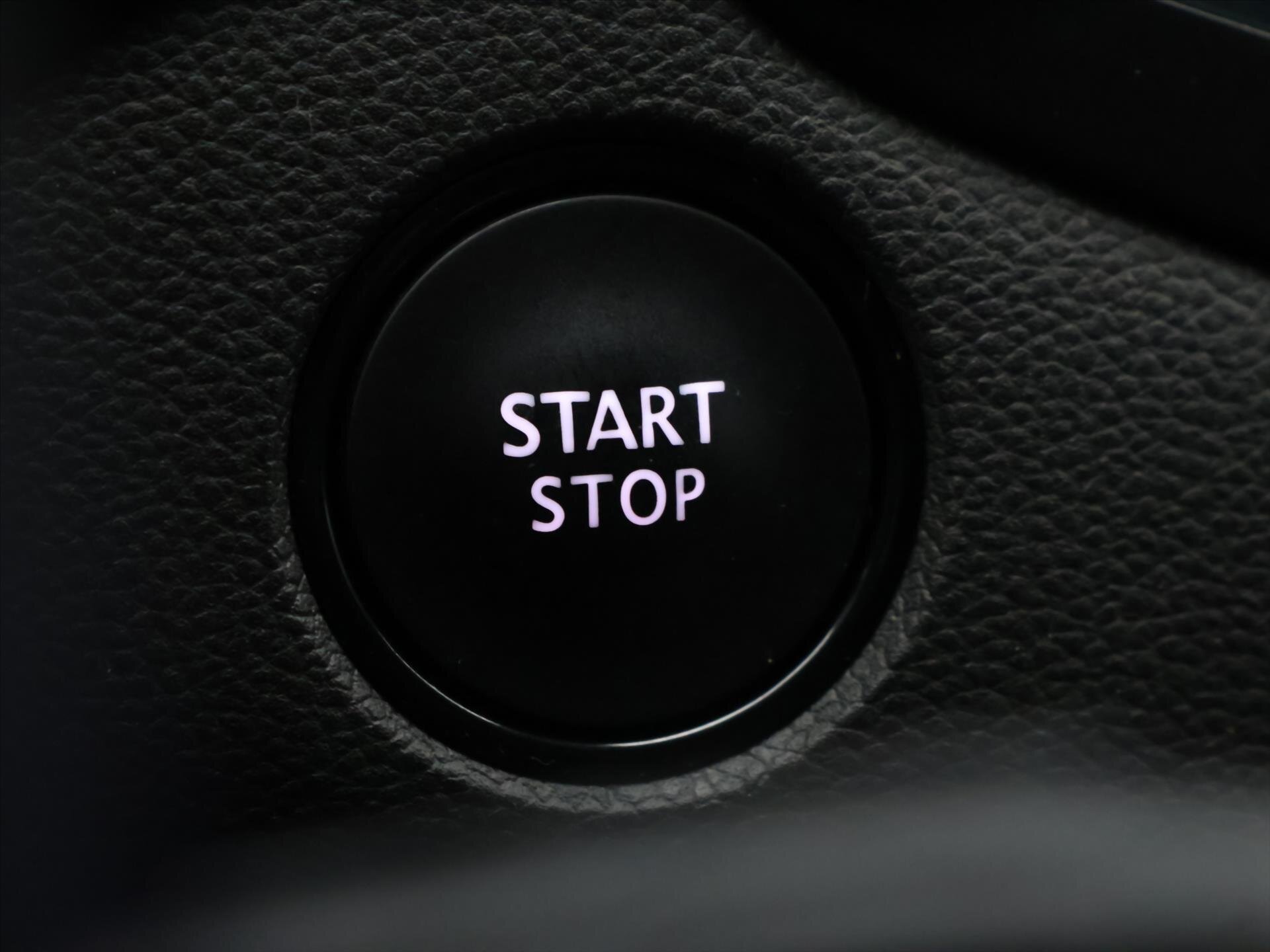 Renault Mégane Hatchback 1,8 l 221 kw