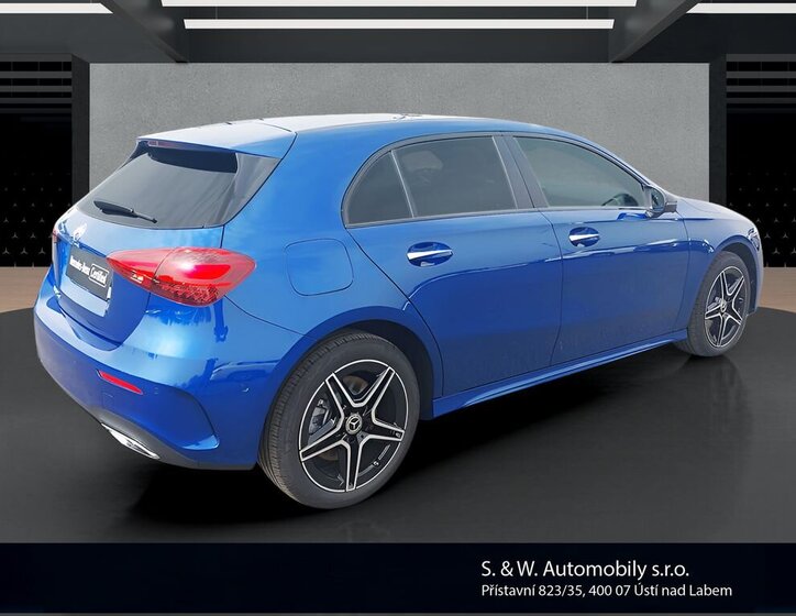 Mercedes-Benz Třídy A Hatchback 1,3 l 120 kw
