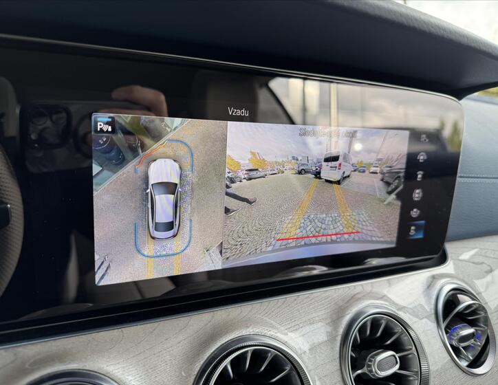 Mercedes-Benz Třídy E 33