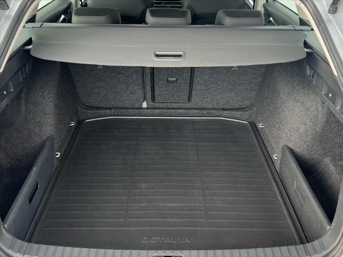 Škoda Octavia Kombi 2,0 l 85 kw