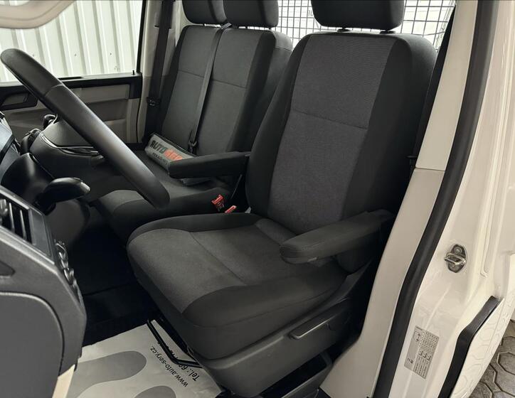 Volkswagen Transporter 24