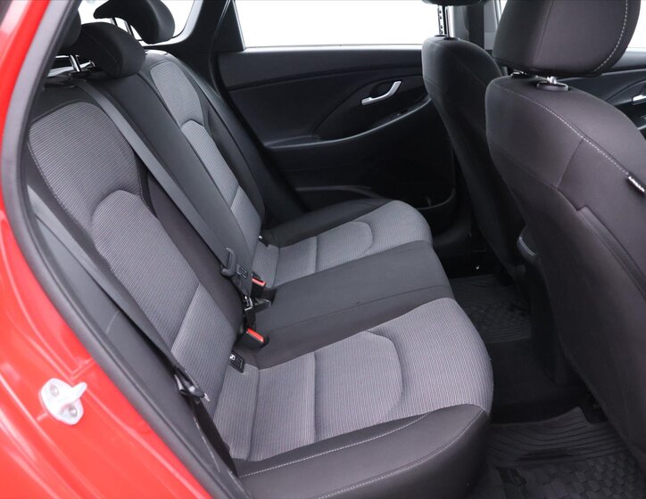 Hyundai i30 Kombi 1,6 l 81 kw