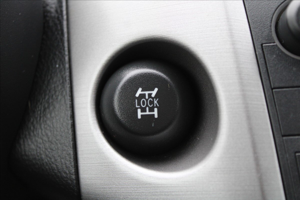 Toyota RAV4 SUV 2,2 l 100 kw