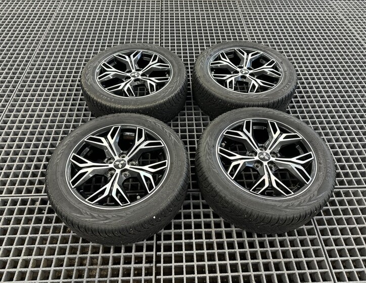 Mitsubishi Outlander 47