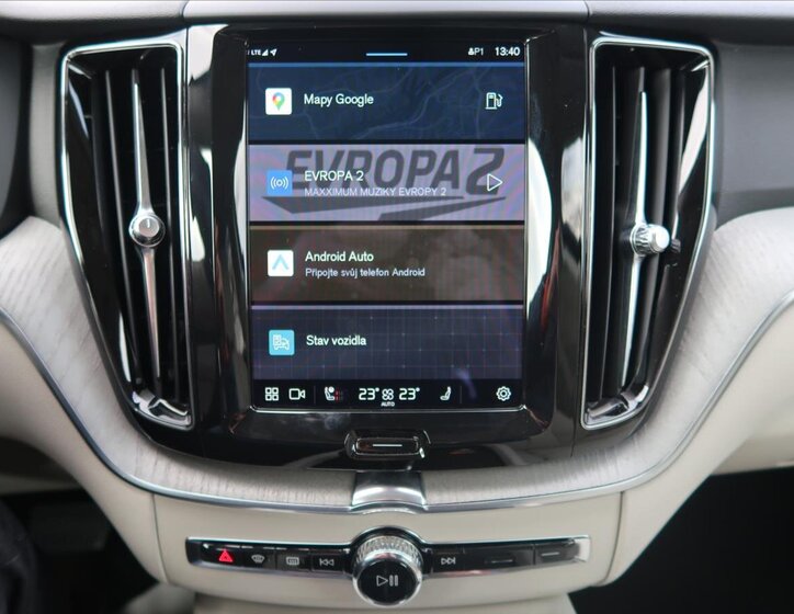 Volvo XC60 SUV 2,0 l 145 kw