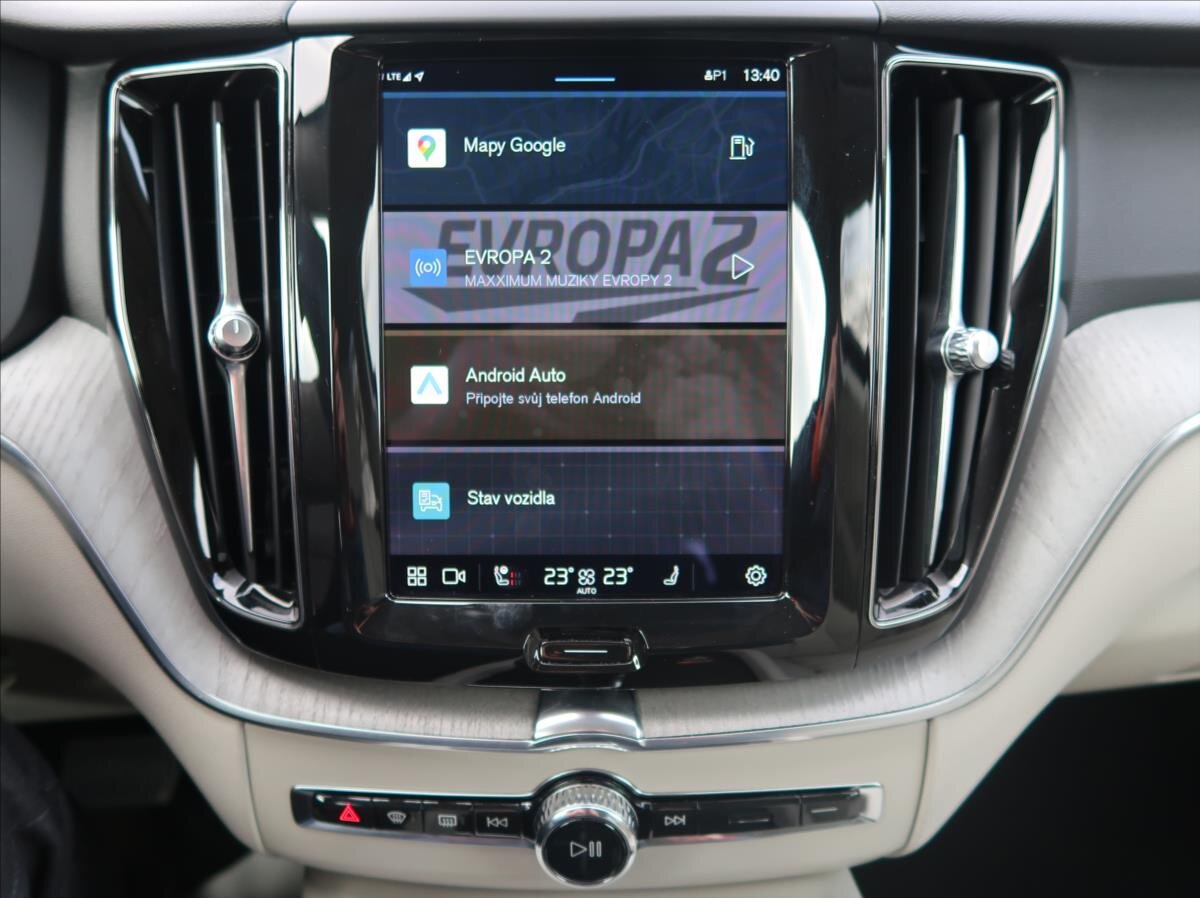 Volvo XC60 SUV 2,0 l 145 kw