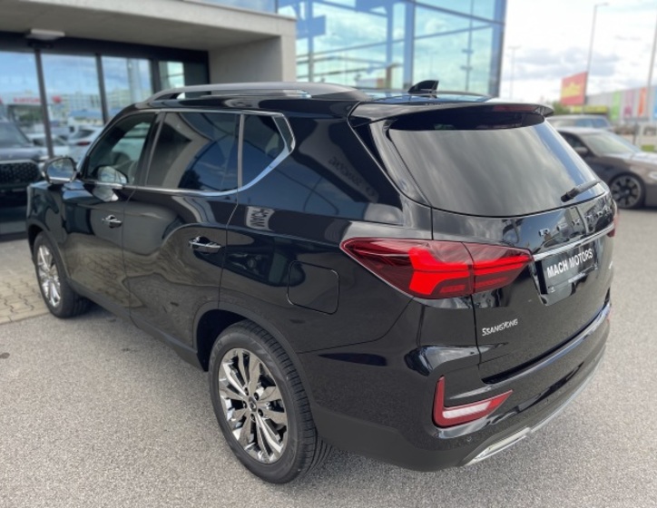 SsangYong Rexton 8