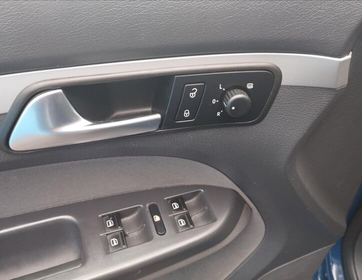 Volkswagen Touran MPV 1,6 l 66 kw