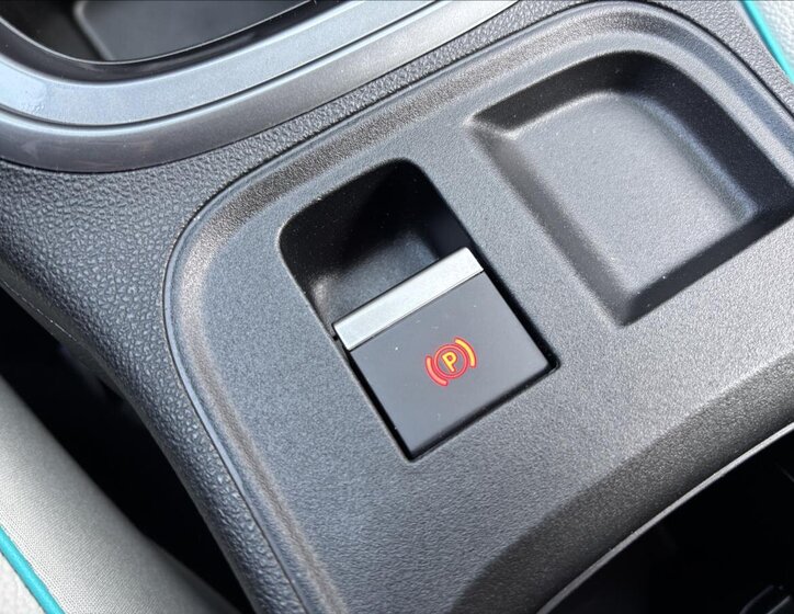 Fiat 600 SUV / Terénní 1,2 l 100 kw