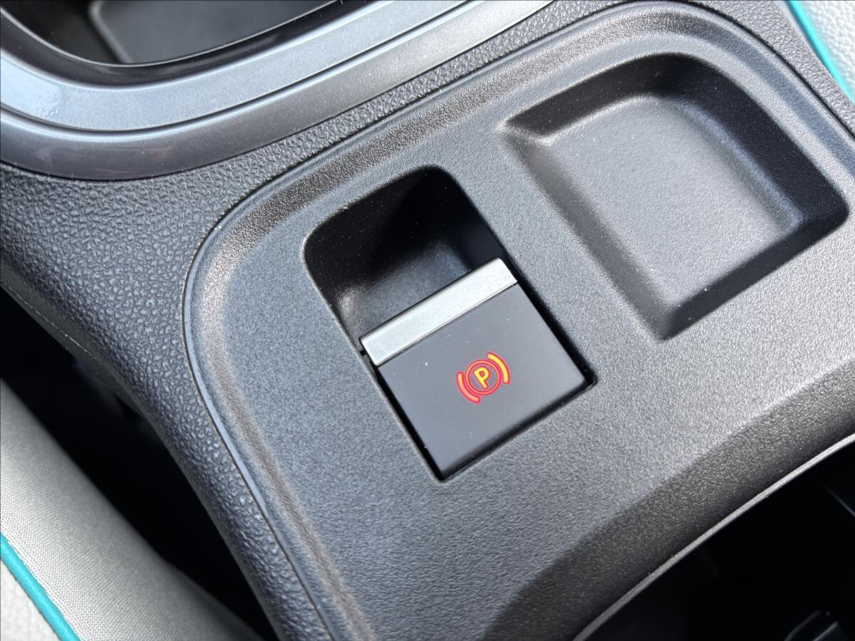 Fiat 600 SUV / Terénní 1,2 l 100 kw