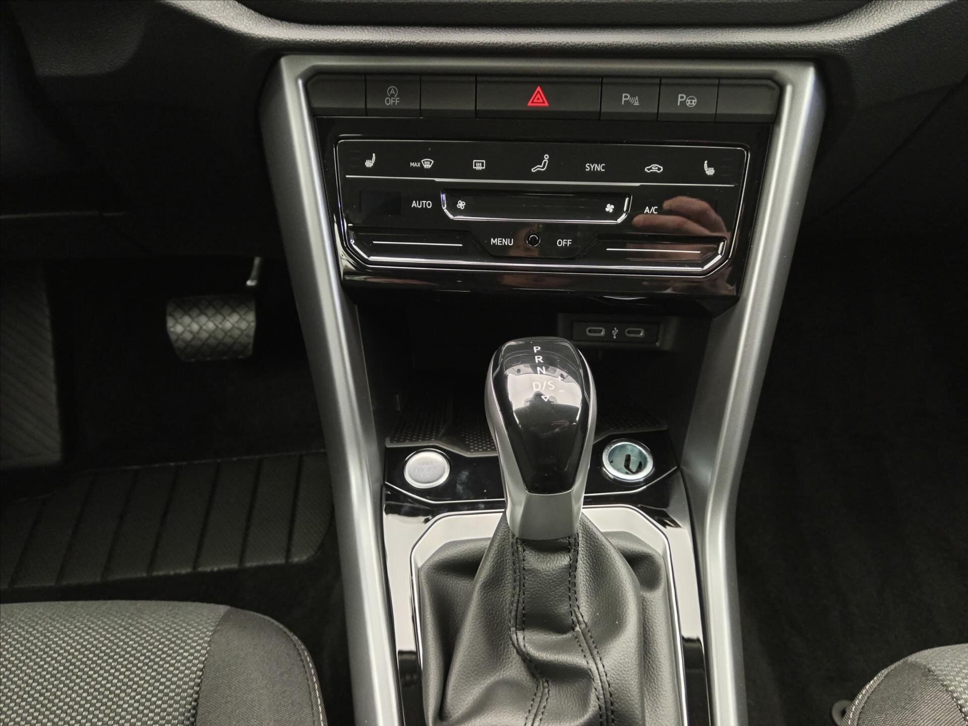 Volkswagen T-Roc SUV / Terénní 1,5 l 110 kw