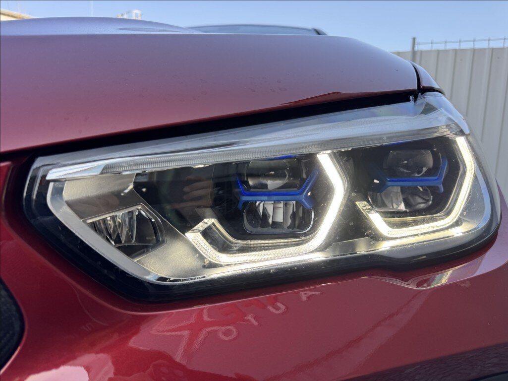 BMW X6 Sedan / Limuzína 3,0 l 210 kw