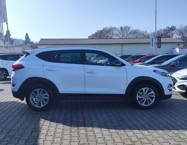 Hyundai Tucson SUV / Terénní 1,6 l 130 kw