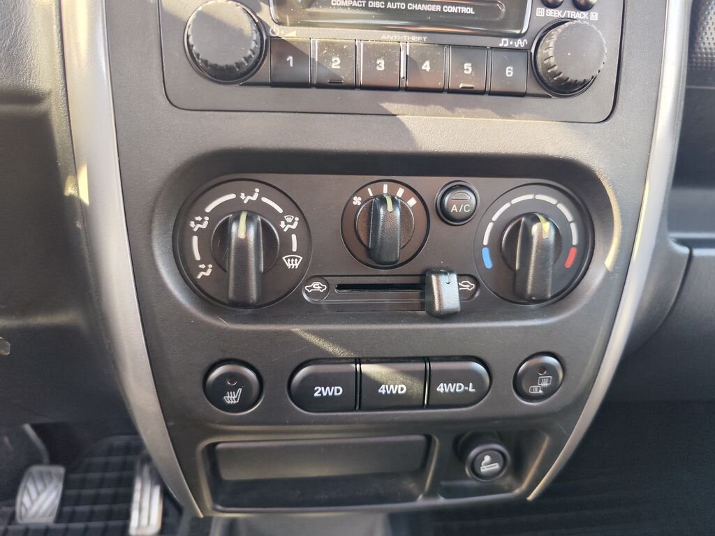 Suzuki Jimny SUV 1,3 l 63 kw