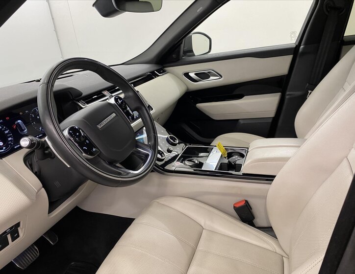 Land Rover Range Rover Velar 5