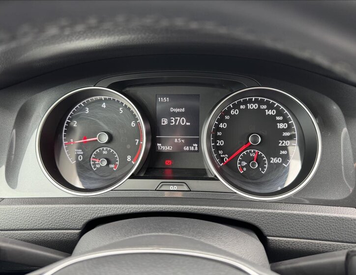 Volkswagen Golf Kombi 999,0 81 kw