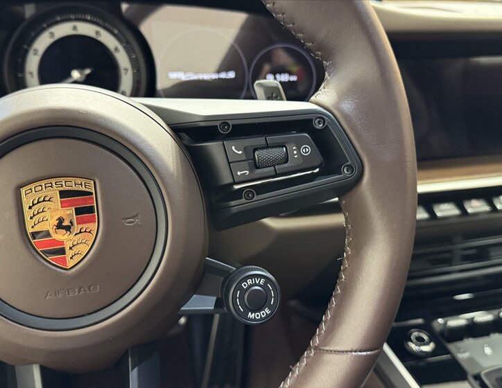 Porsche 911 Kupé 3,0 l 331 kw