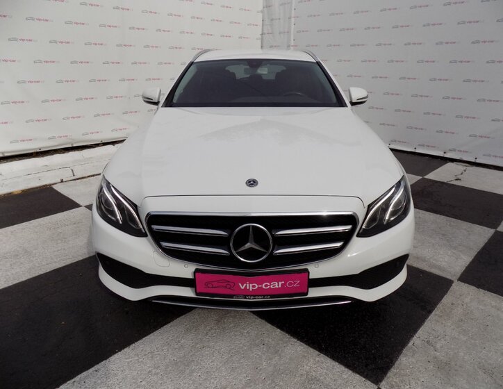 Mercedes-Benz Třídy E 4