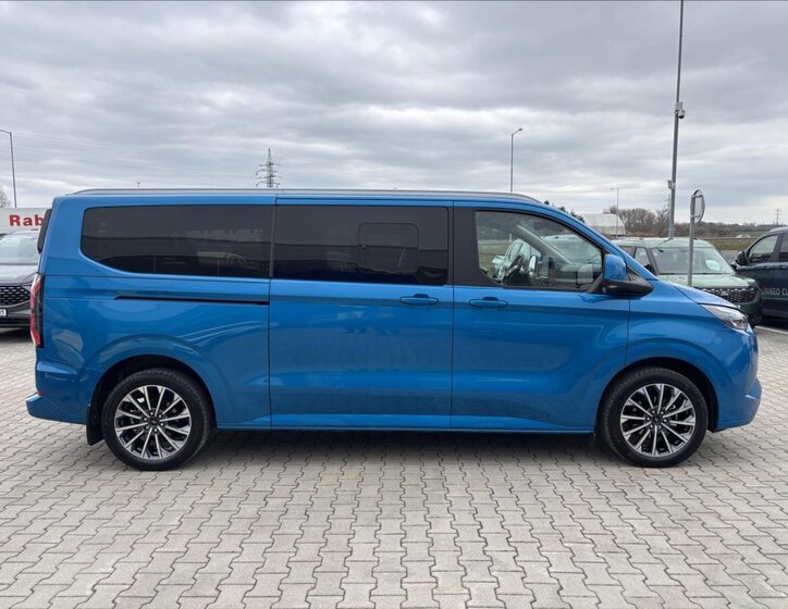 Ford Tourneo Custom MPV 0,0 160 kw