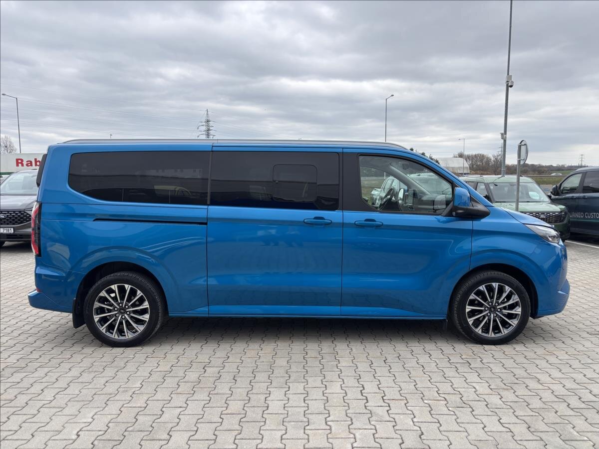 Ford Tourneo Custom MPV 0,0 160 kw