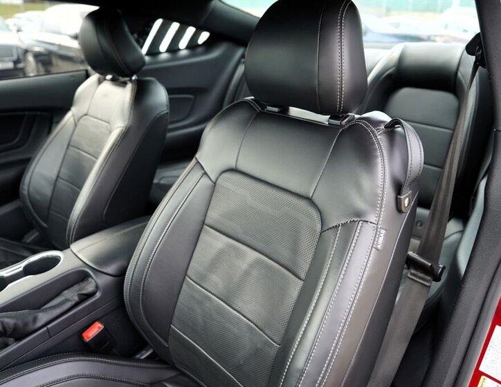 Ford Mustang Kupé 2,3 l 265 kw