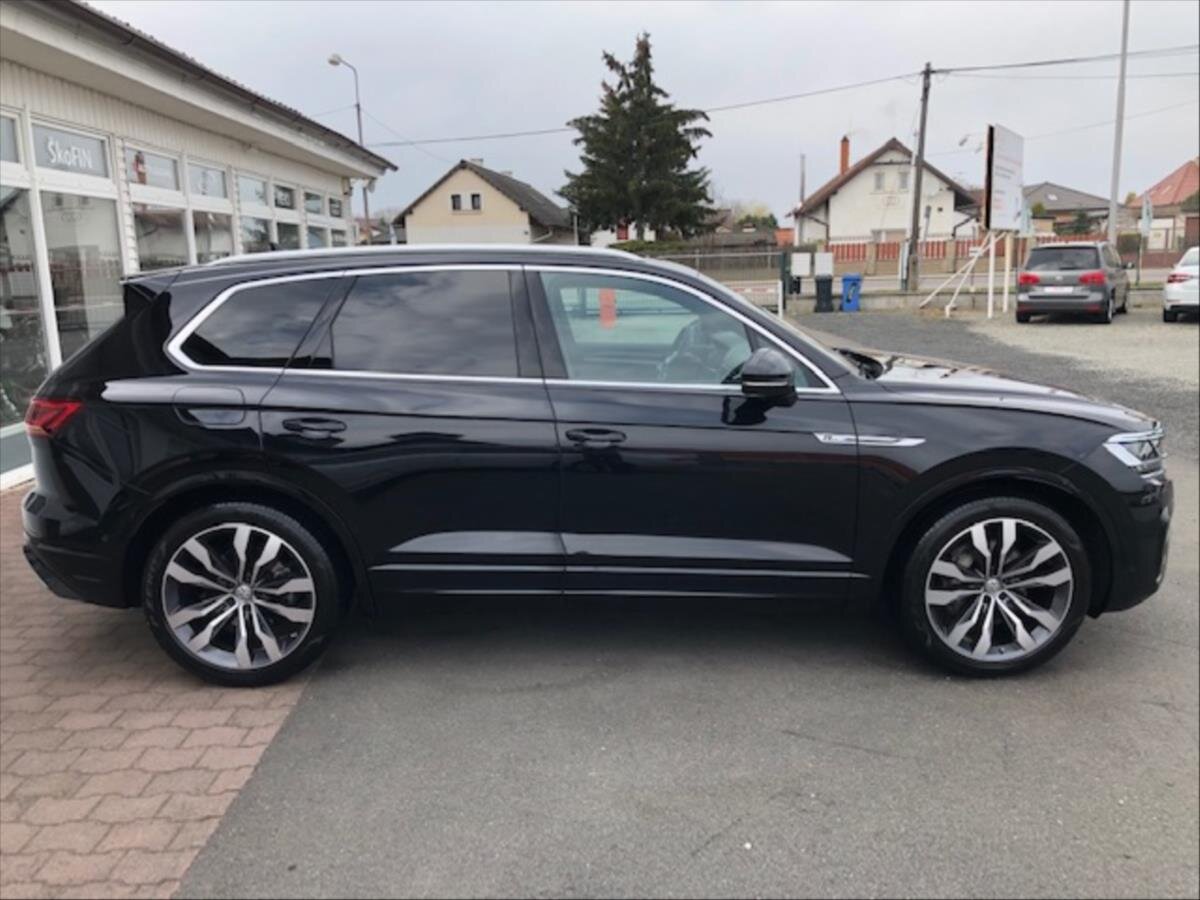 Volkswagen Touareg Kombi 3,0 l 210 kw