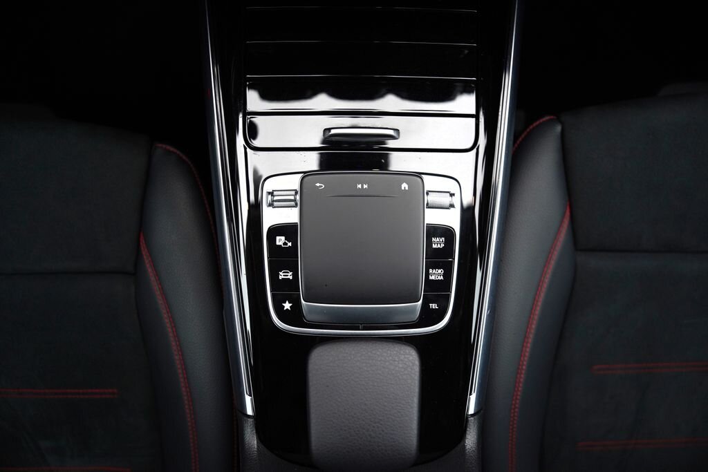 Mercedes-Benz GLB SUV / Terénní 2,0 l 110 kw