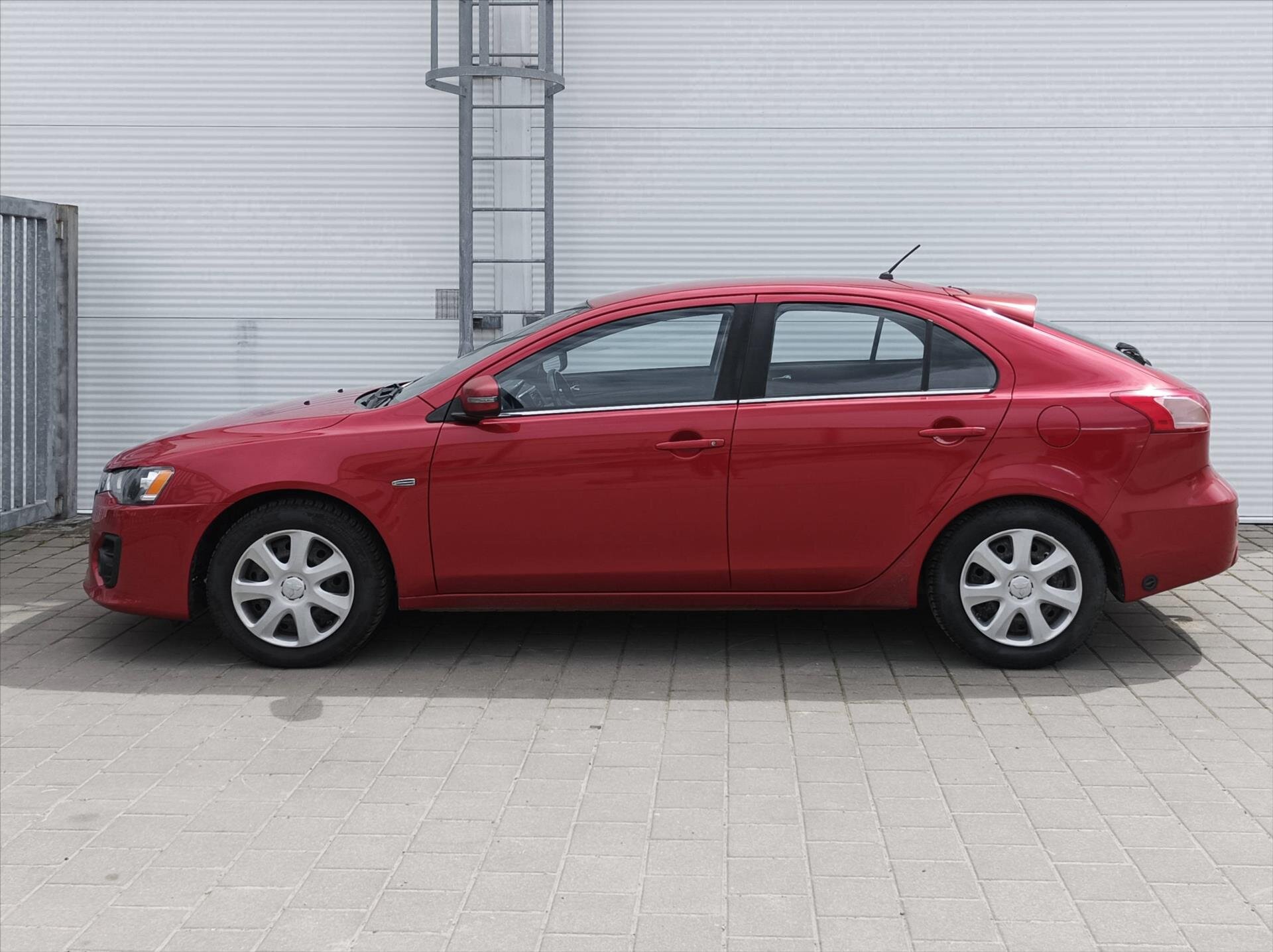Mitsubishi Lancer Hatchback 1,6 l 86 kw