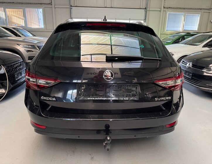 Škoda Superb Kombi 2,0 l 140 kw